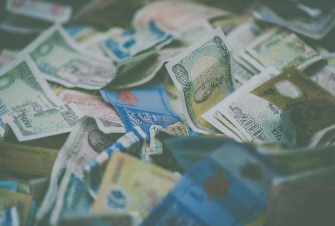 pexels-minan1398-1629172